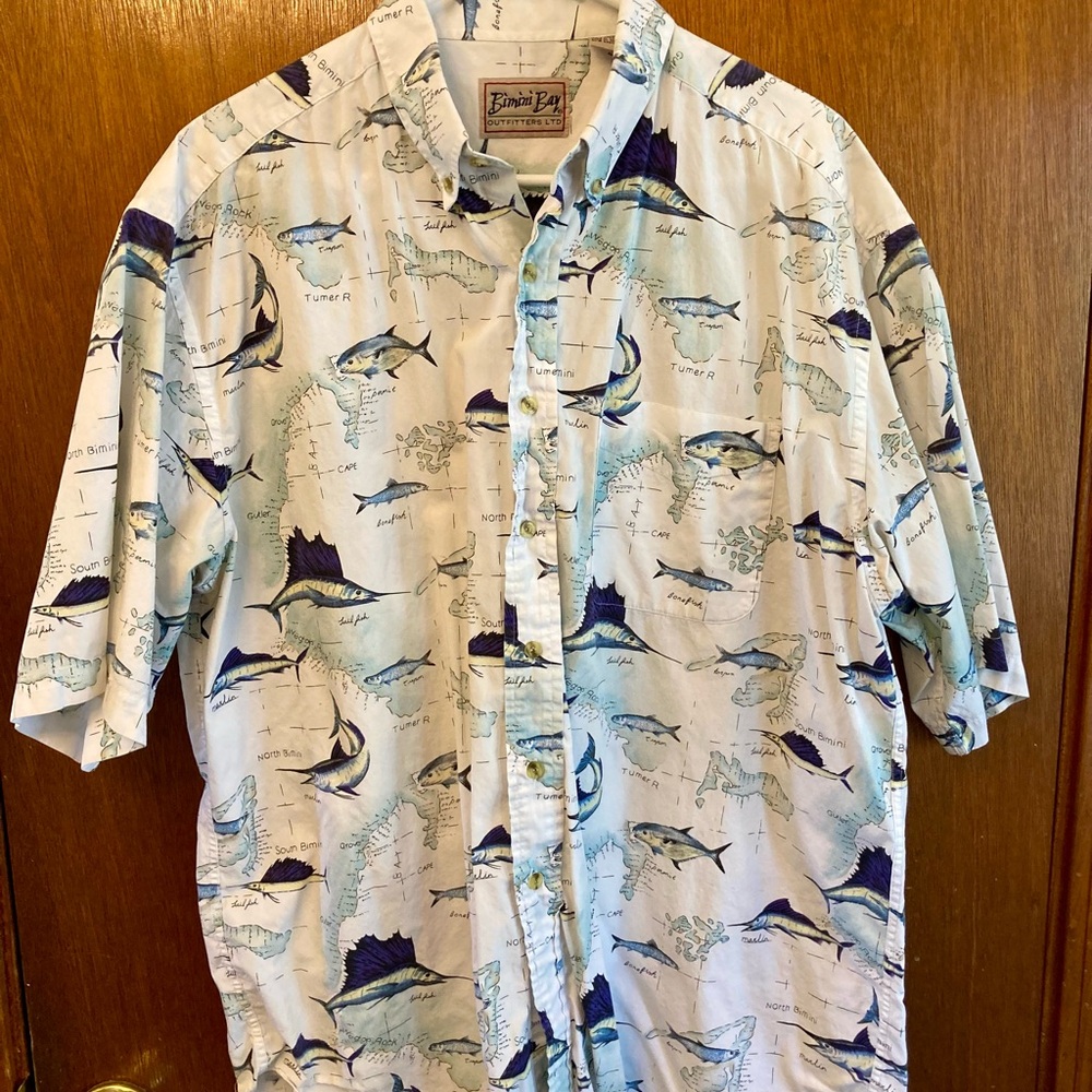 Bimini Bay Short Sleeve button down shirt
Size XL